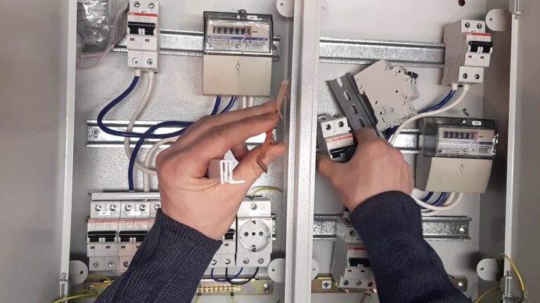 замена автомата в электрическом щитке